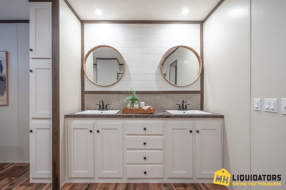 Visionaire Primary Bathroom