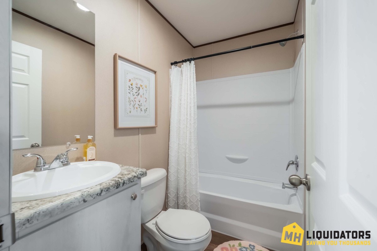 Jolene Bathroom